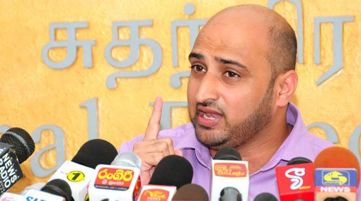 ජනිපෙ අවසන් ගමන් යයි….විමල්ට තරු පෙන්වමින් මුසම්මිල් ලගදීම මෛත්‍රී ලගට..