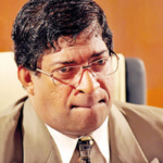 බැඳුම්කර වාර්තාවේ තැනින් තැන කුප්‍රකට රවීගේ සහ බිරිඳගේ නම්