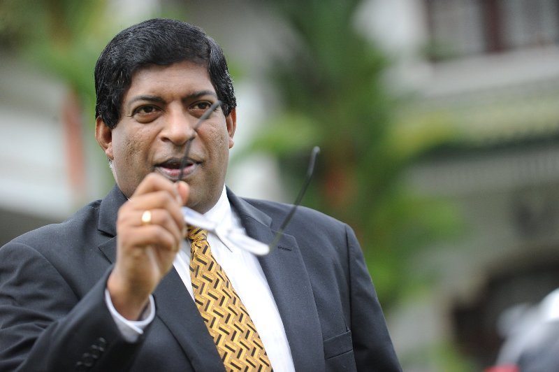 හිටපු අමාත්‍ය රවී කරුණානායක අත්අඩංගුවට! (Exclusive)