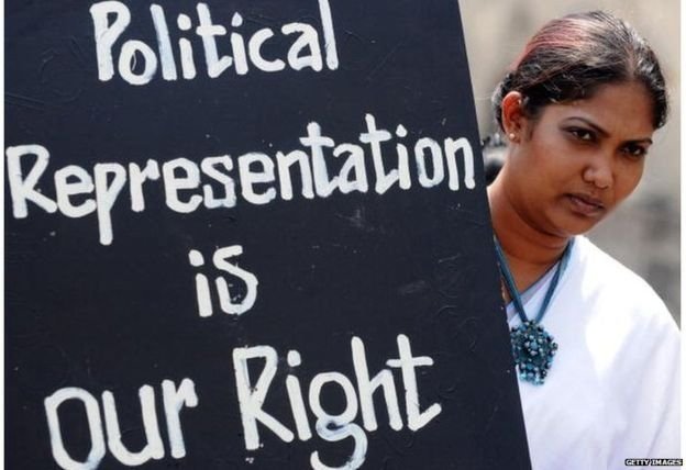 මැතිවරණ ක්‍රමය විහිළුවක් වෙයි : රටම බලාසිටි 25% කාන්තා නියෝජනය නොසළකා හරියි.