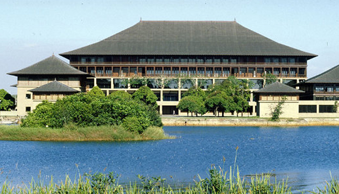 පක්ෂ නායක රැස්වීමෙන් පසු ඇරඹුනු පාර්ලිමේන්තුව යලිත් කල් තබයි..