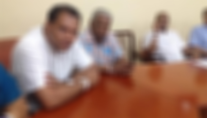 අගමැති රනිල් පක්ෂයෙන් පන්නන්න එජාප ප්‍රබලයින් පිරිසක් රහස් සාකච්ඡාවක