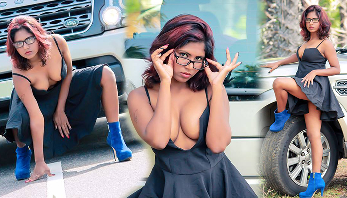බුකියේ කොල්ලො හොල්මන් කරපු නෙහාරා සමනලීගේ Hotම ඒවා මෙන්න…