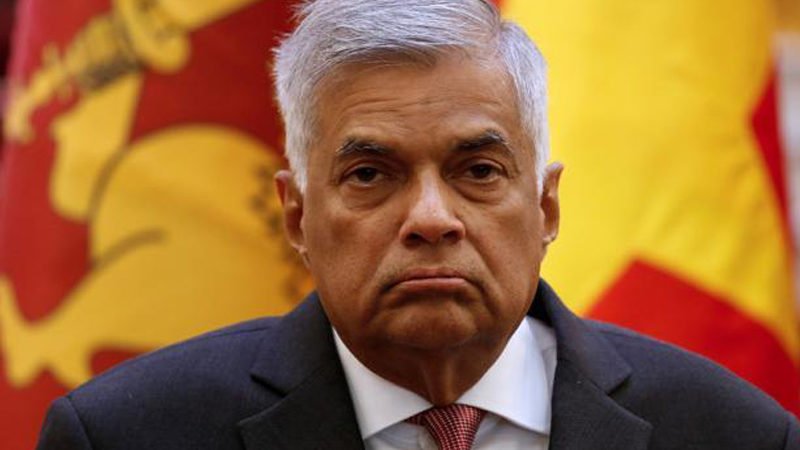 චීනයේ බුකිය නැති හින්දා සාමකාමිලු – බය නැති මෝඩ අගමැති රටට කියපු ගොබ්බ කතාව මෙන්න…