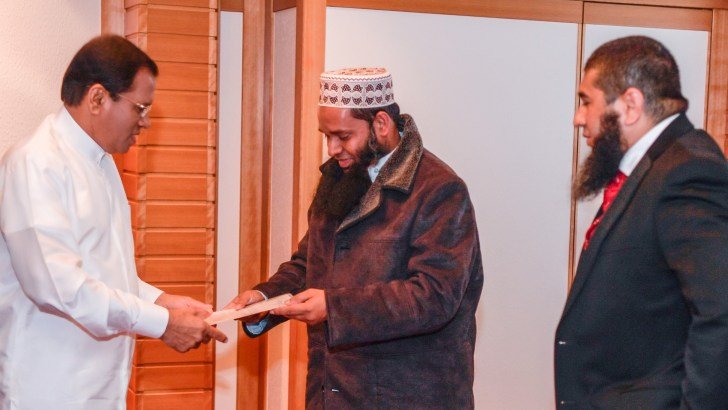 ජපානයට ගිය ජනපති මෛත්‍රී එරට මුස්ලිම් ආගමික නායකයින් හමුවී කියපු කතාව මෙන්න…