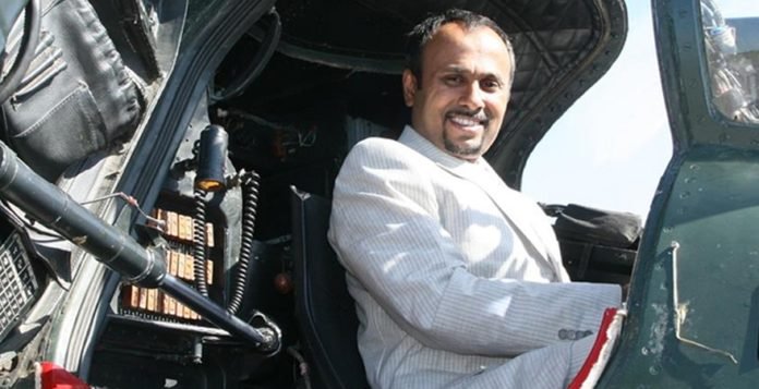 පොලිසියට කාෙකා පෙන්නමින් කට්ටි පැනපු මහින්දගේ ඥාති උදයංග වීරතුංග අත්අඩංගුවට.