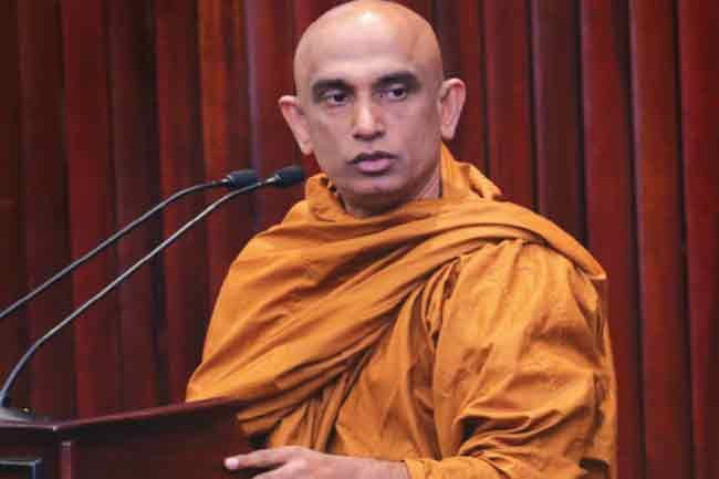 අැමති දුමින්ද හීනයක් දකිනවා.. ග්ලයිෆොසේට් තහනම ඉවත් වන්නේ නෑ – රතන හිමිගෙන් ප්‍රකාශයක්.