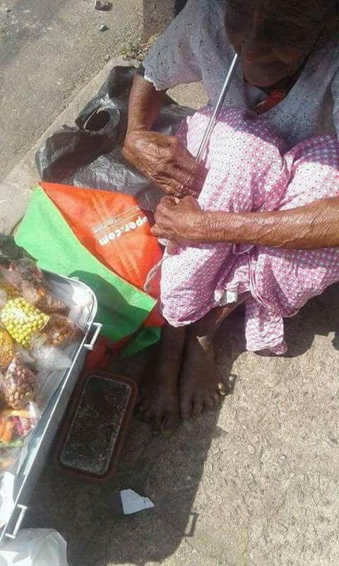 “අම්මේ මම ආවේ මේ.. ලයිට් කපන්න..” “හරි මහත්තයා… ඔන්න ඔය ආපු වැඩේ කරලා යන්න…”