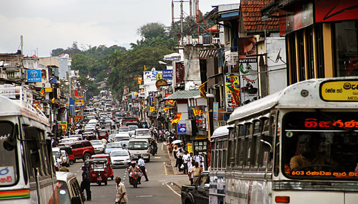මුළු රටම බලා සිටි මහනුවර දැන් තත්වය මෙන්න… ජාතිවාදී සිදුවීමෙන් පසු සියල්ල වෙනස්වෙලා….