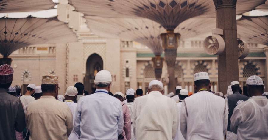 වහාම ක්‍රියාත්මක වන පරිදි මුස්ලිම් පල්ලිවල ශබ්ද විකාශන තහනම්.. පල්ලි 700ක් වසා දමයි..