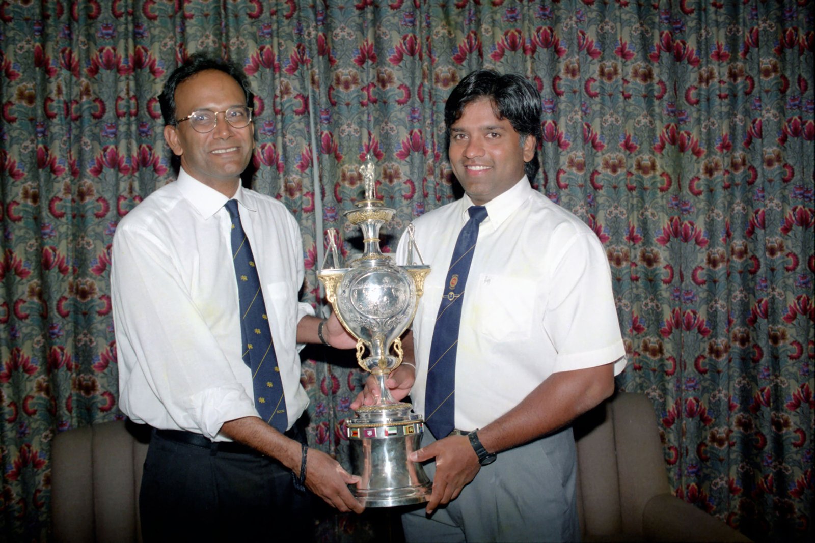 තිලංග ඉවතට – 96 ලෝක කුසලානය දිනද්දි හිටපු සභාපති මෙවර ක්රිකට් මහ පුටු සටනට