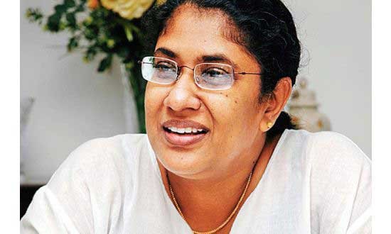 අසාර්ථක රනිල් සිටියදී කැඩුණු පාක්ෂික හිත් සනසන්න මහලේකම් සහෝදරි තලතා සභාපති පුටුවට…