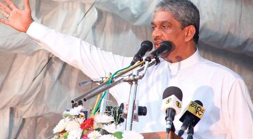 බල්ලෝ අරන් යන්න එපා කිව්වට ෆීල්ඩ්මාර්ෂල්, අසාත් සාලිට දුන්නු උත්තරේ..! (වීඩියෝ)