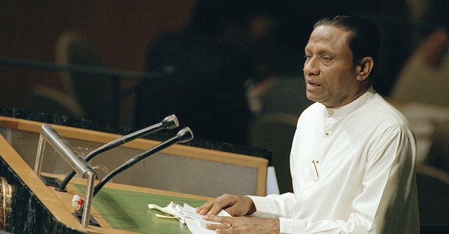 ප්‍රේමදාස හිටපු ජනපතිවරයා ප්‍රබල දේව ආත්මයක උපත ලබලා –  මහාචාර්යවරයෙක් කියු කතාව .!