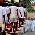 වැලිකඩ රැඳවූවන්ගේ වෙසක් නිර්මාණ කලාපයක් සහ දන්සැල්……