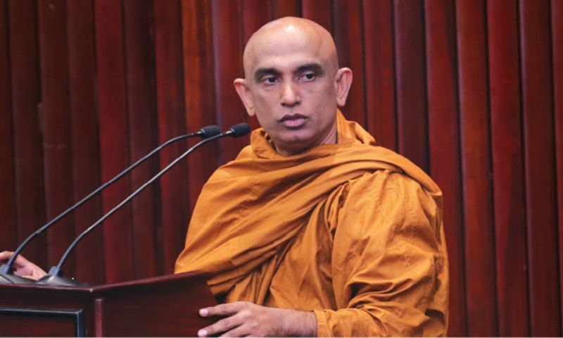 රංගේ බංඩාර හා වසන්ත ගිය මග යමින් රතන හිමිත් තිරණය වෙනස් කරයි… අැත්ත මෙන්න…