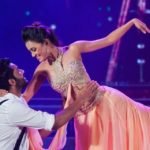 නැටුම් පුහුණුවකදී කොල්ලෙක් බඩ අතගාද්දී සුපිරි නිලි දිනක්ෂිට වෙච්ච දේ මෙන්න… (Exclusive)