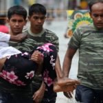 ගංවතුර මැද්දේ ජීවමාන දෙවිවරු පිරිසක් ගැබිණි මව්වරුන් 09 දෙනෙකු බේරාගත් හැටි මෙන්න..!