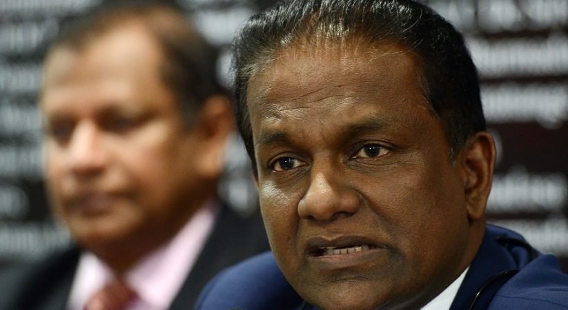 ක්‍රිකට් වනසන තක්කඩි බුකි තිලංගගෙන් ක්‍රිකට් ක්‍රිඩාව බේරාගන්න මුහුණුපොතින් ප්‍රබල සටනක්…