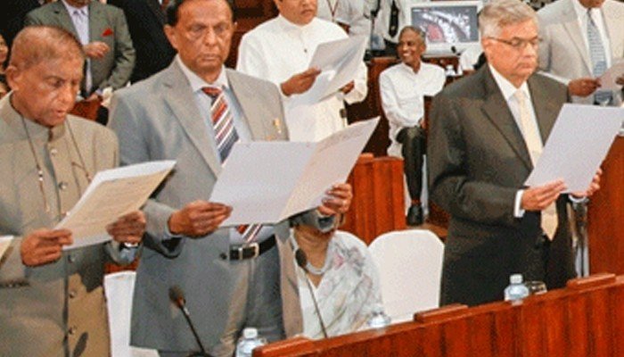 මෙවර කැබිනට් සංශෝධනයෙන් කිසිදු වෙනසක් නොවූ ඇමතිවරු 19 දෙනා මෙන්න