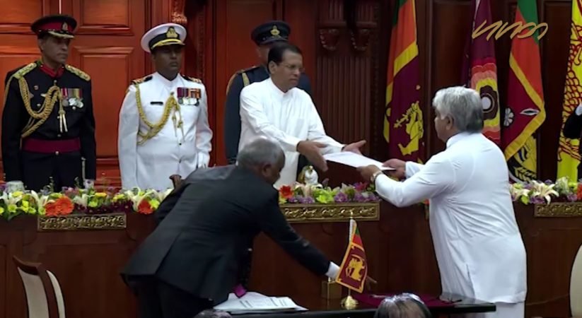 මේ මොහොතේ රටම කතාවෙන විෂය බොහොමයක් මාරු වු අමාත්‍ය මණ්ඩල සංශෝධනය මෙන්න….