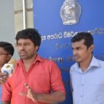 රට විකුණපු රාජපක්ෂලගේ හොරකම් සොයන්න ඉල්ලමින් වෙබ් මාධ්‍යවේදියෝ මූල්‍ය අපරාධ විමර්ශන කොට්ඨාසයට…..