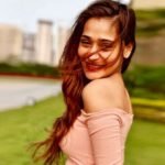 ලංකාවට ඇවිත් හෝටලයකදී ලීක් කරගත්තු ජනප්‍රිය ඉන්දියානු ටෙලි නිළියගේ ඔබ නොදුටු ඒවා මෙන්න……