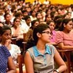 සිසුවියන්ගෙන් ලිංගික අල්ලස් අරගෙන දැන් මැතිසභයේ බබා වගේ ඉන්න හිටපු ආචාර්යවරයා මෙන්න….