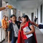 කොල්ලගේ ශිෂ්ණය අල්ලන්න කෙල්ලන්ට දෙන කැළණි සරසවියේ ගෝත්‍රික නවක වදයේ ඇත්ත මෙන්න…