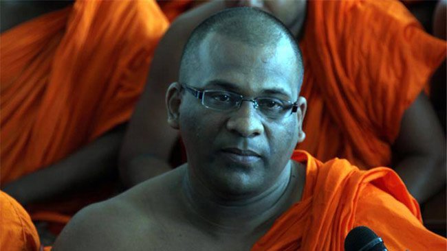 සිරගත කල සැණින් ඥාණසාර හිමිට රාජයෝගයක් පහළ වෙලා….! රටම හිනස්සන කතාව මෙන්න…