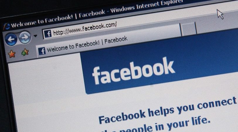 Facebook වලින් තහනමක්