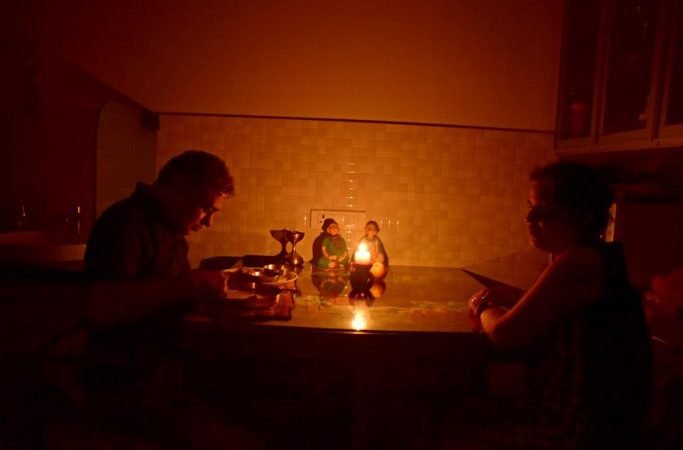 විදුලි අර්බුදයෙන් ලාභ අරන් ගොඩයන්න සුපිරි විසඳුමක්