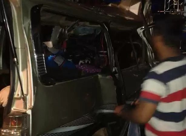 එකම පවුලේ 10 ක් එක තැන මරු තුරුලට ගිය මහියංගනය මාරක රිය අනතුර (Video)