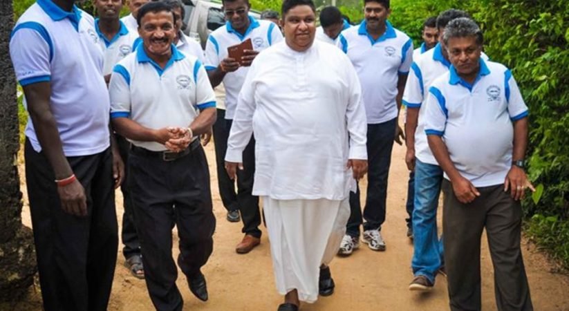 ඌවේ තක්කඩි තඩි ඇමතියාගේ බොරුව හෙලි කල රහස් වීඩියෝව මෙන්න..