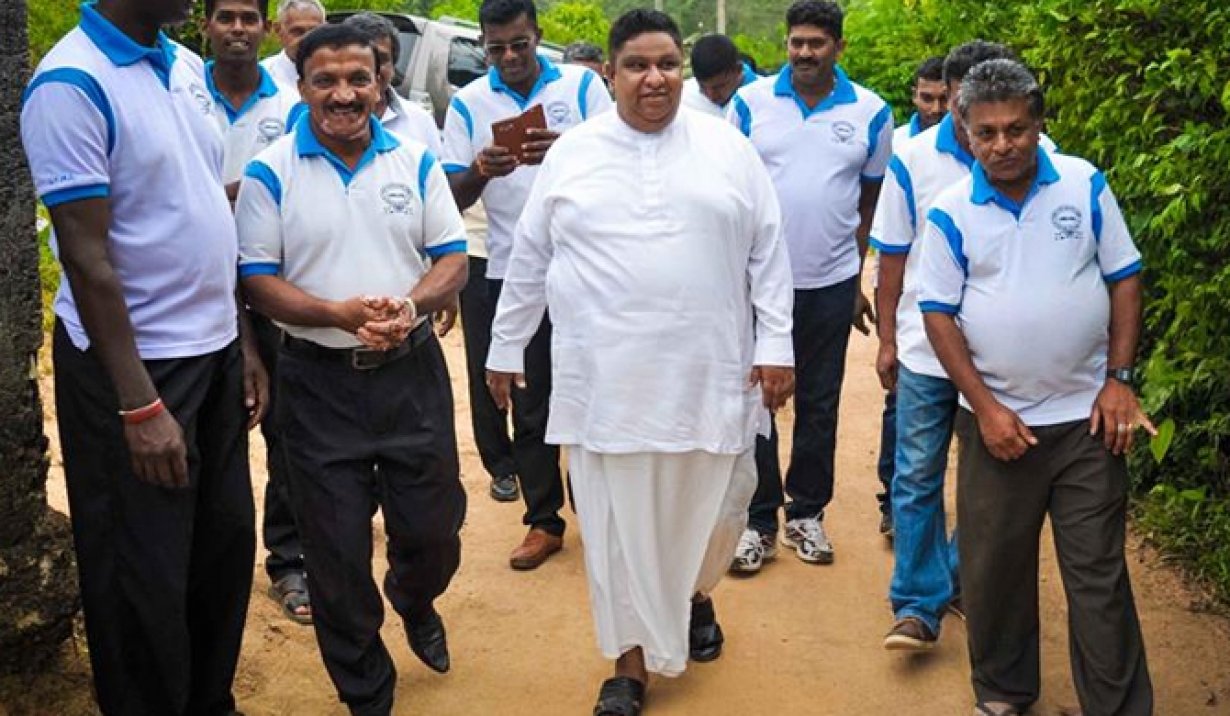 ඌවේ තක්කඩි තඩි ඇමතියාගේ බොරුව හෙලි කල රහස් වීඩියෝව මෙන්න..