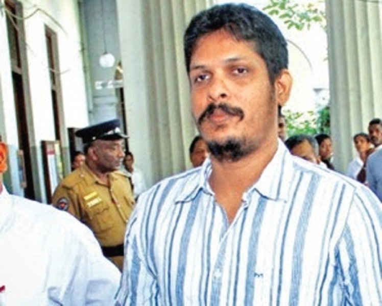 එල්ලුම් ගහට යන්න මුල්ම අවස්ථාව හිමි කරගන්නේ වෙලේ සුදාද.?