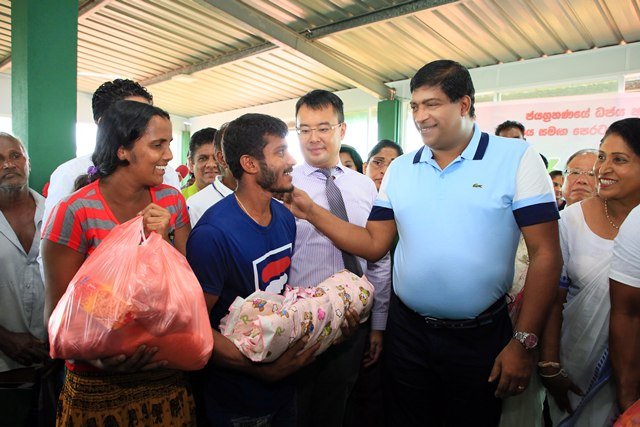 ආගම විකුණලා කටයුතු කරන මානසික රොගීන් නිසා මුළුමහත් ලෝකයේම ප්‍රශ්න ඇති වෙනවා..