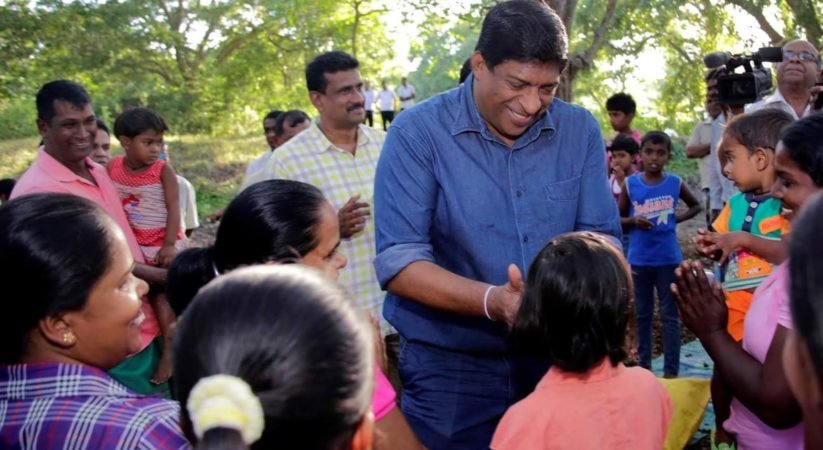 සාධාරණය ඉටු කරන්න ඇමති රවී ජනතාවගේ පැත්තේ සිට ගනී