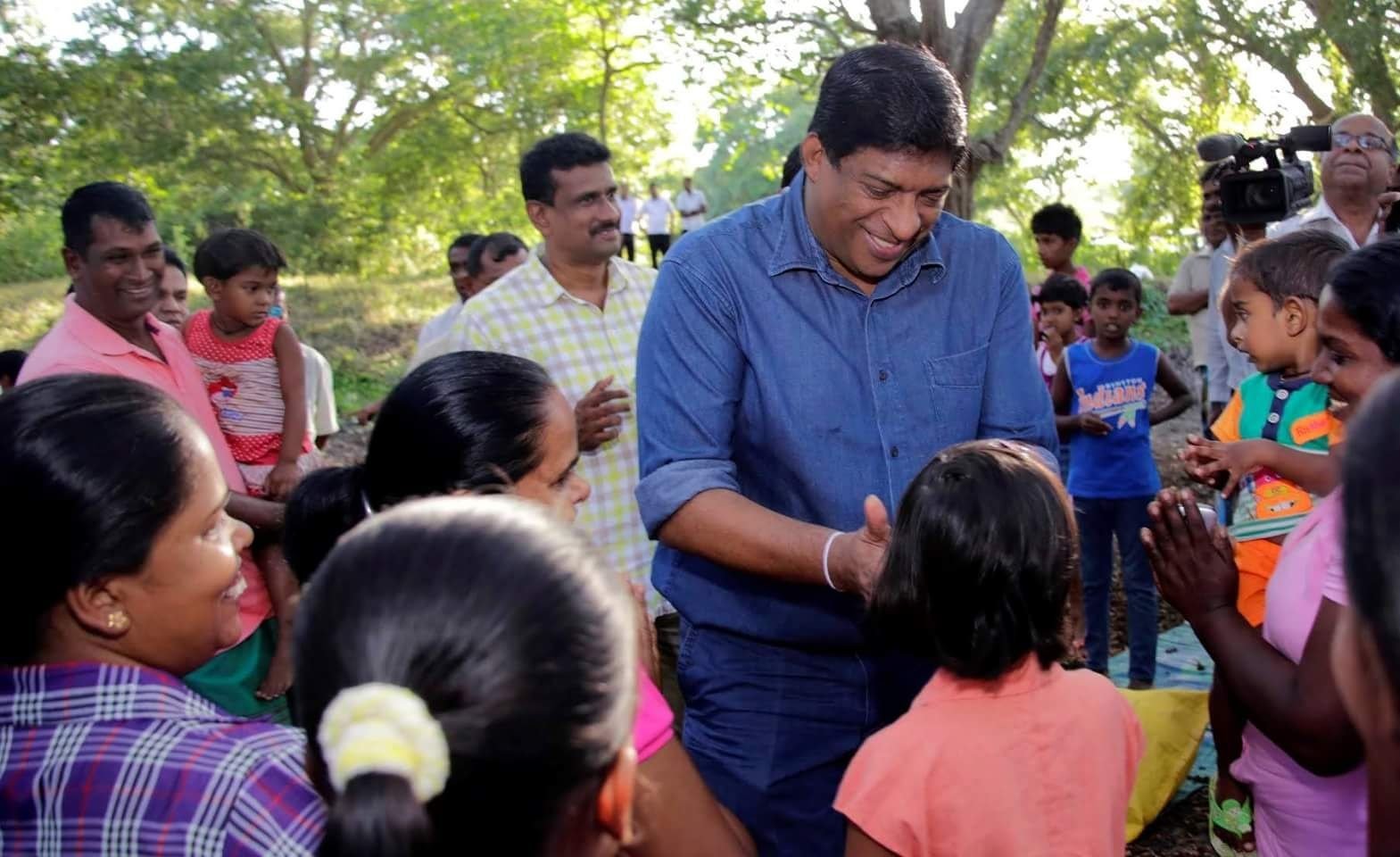 පියෙකු ලෙස සහ අමාත්‍යවරයෙකු ලෙස රවී දුන් ආදර්ශය