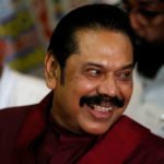 අනෙක්වා බහිද්දී මංගලගේ එක විතරක් නඟින රහස කුමක්දැයි මහින්ද අසයි