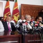 නානලා මොකෝ මේ කාටත් හොරෙන් හොර පාරෙන්ම (වීඩියෝ)