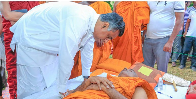 මචං, රතනෙට මංඤ්ඤං ද..?