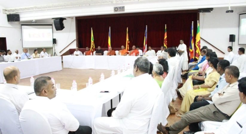 මෙරට සිංහල බෞද්ධ සංවිධාන සියල්ල එකම කාමරයක රහස් සාකච්ඡාවක්!