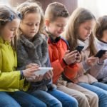 Smartphone එකක් මිලදී ගැනීමේදී ‘සොයා බැලිය යුතු’ වැදගත්ම දේවල් මෙන්න