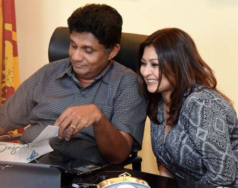 සජිත් O/L ෆේල් බව අජිත් පී පෙරේරා ප්‍රසිද්ධියේ පිළිගනී (වීඩියෝ)