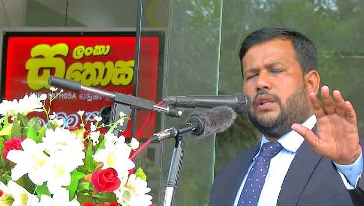 බඳුර්දීන් සතොසට කර ඇති පාඩුව බිලියන 15 ඉක්මවයි; පෞද්ගලික නාලිකාවකට මාසිකව ලක්ෂ 15 බැගින් ගෙවලා – කෝප් කමිටුවේදී හෙළිවෙයි