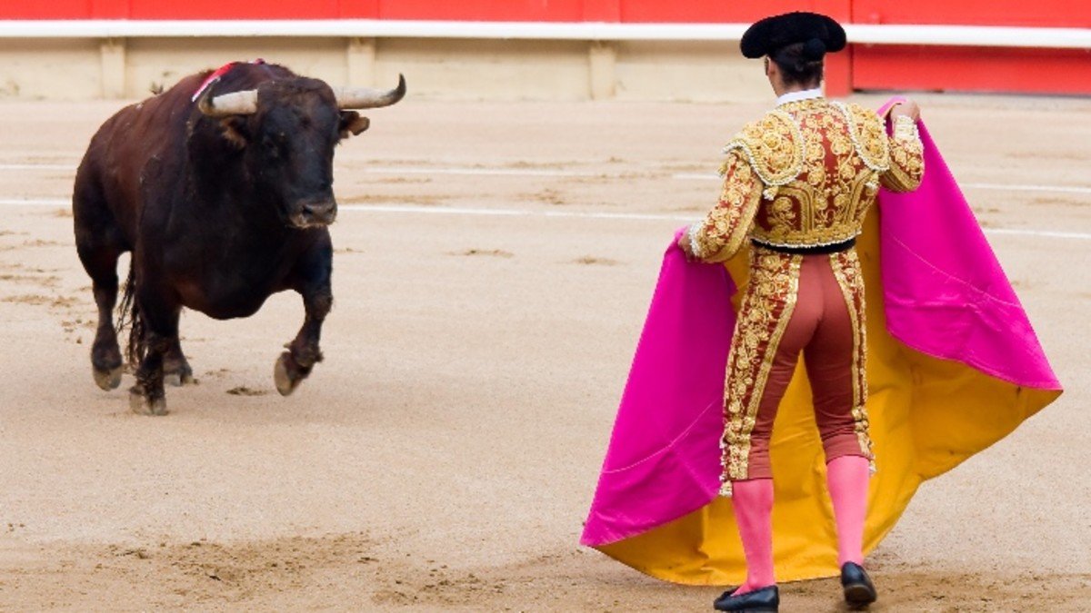 මචං, Is this අම්පිටියේ සුමන.. OR අoපිටියේ සුමන!