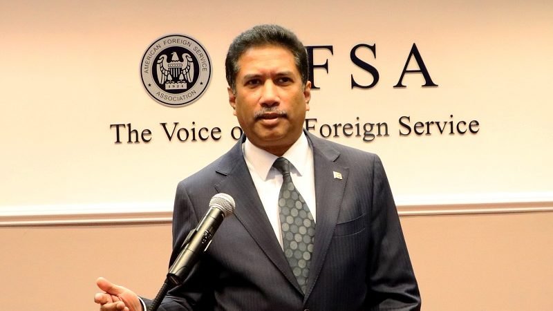 ඇමෙරිකාවේ ශ‍්‍රී ලංකා තානාපති ‘ඇමෙරිකාවේ රෙදි ගළවපු කතාව’