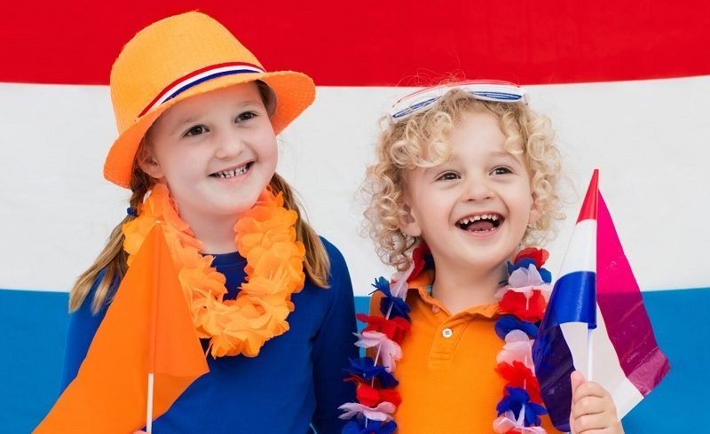 ලොව ‘ප්‍රීතිමත්ම’ දරුවන් ඉන්නා රට