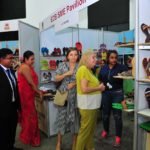 පාවහන් හා සම්භාණ්ඩ නිෂ්පාදන ව්‍යවසායකයන්ට EDB අතහිත